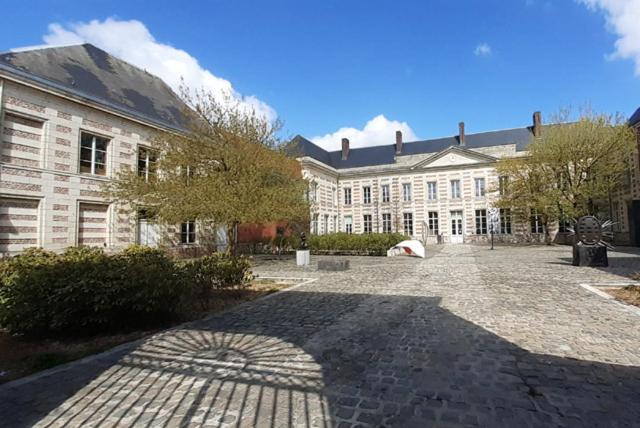 Les Appartements Fenelon Le Cateau-Cambresis Exteriér fotografie